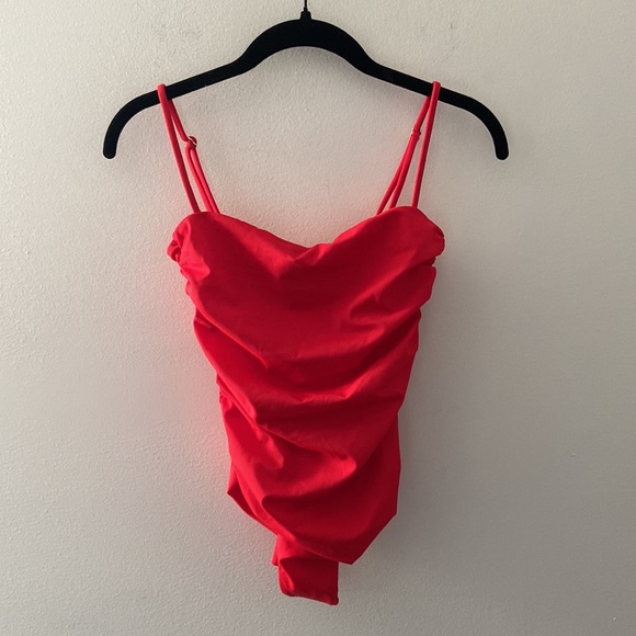 Belle The Label Swim Ruched Maillot One Piece S NEW - Picture 2 of 5